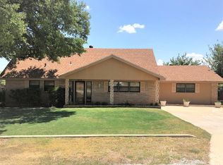 1005 Ridgecrest Rd, Sweetwater, TX 79556