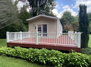 2075 Walnut Cove Rd, Hendersonville, NC 28739