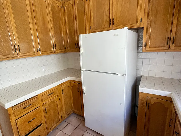809 1/2 N Ridgewood Pl — Photo 12