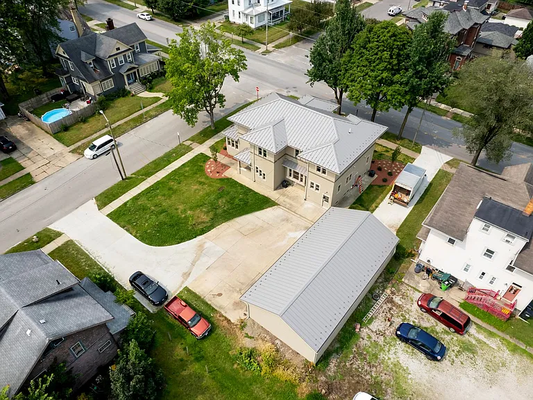 105 E Paradise St — Photo 4