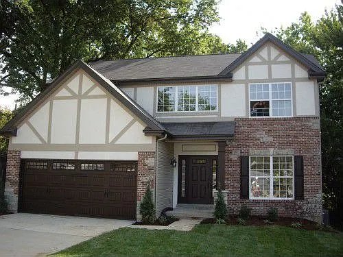726 Harvest Ln photo 1