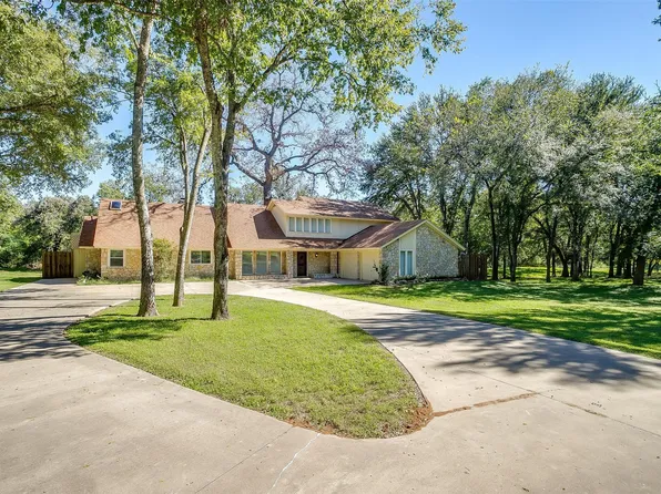 9500 Bellechase Rd, Granbury, TX 76049