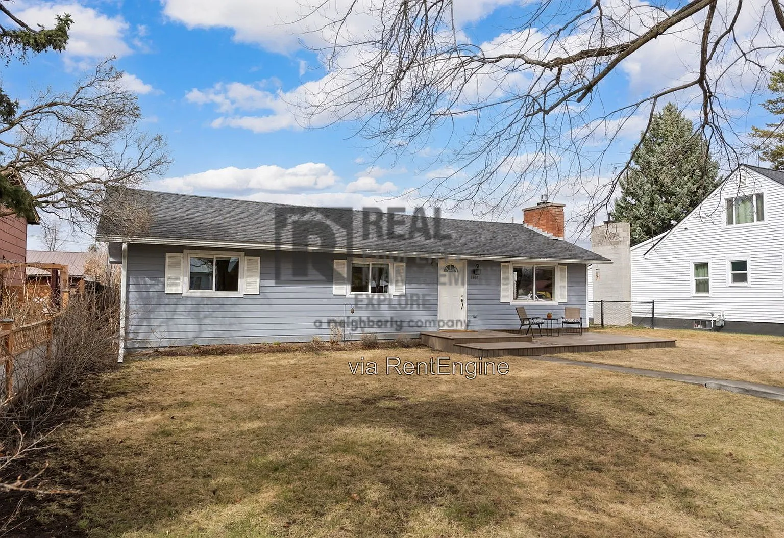 3 bed, 1.0 bath, 1360 sqft, $2,100 — Photo 2