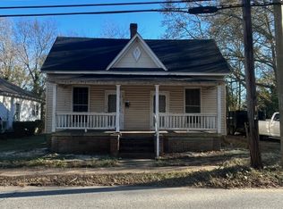 230 Reynolds Ave, Greenwood, SC 29649