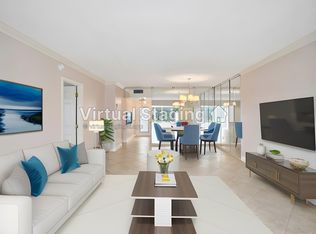1035 Country Club Dr APT 302, Pompano Beach, FL 33063