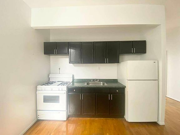 2nd image of 1793 Amsterdam Ave APT 10