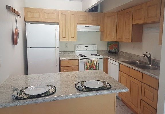 4th image of 950 Kumukoa St