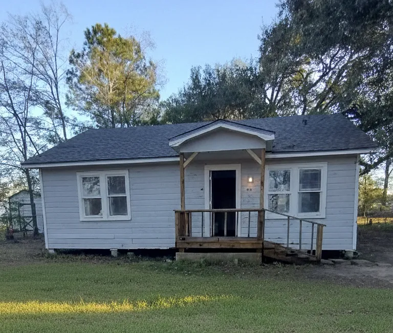645 W Davis Loop