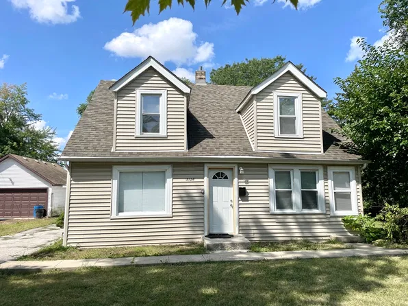 3724 Ruby St, Schiller Park, IL 60176