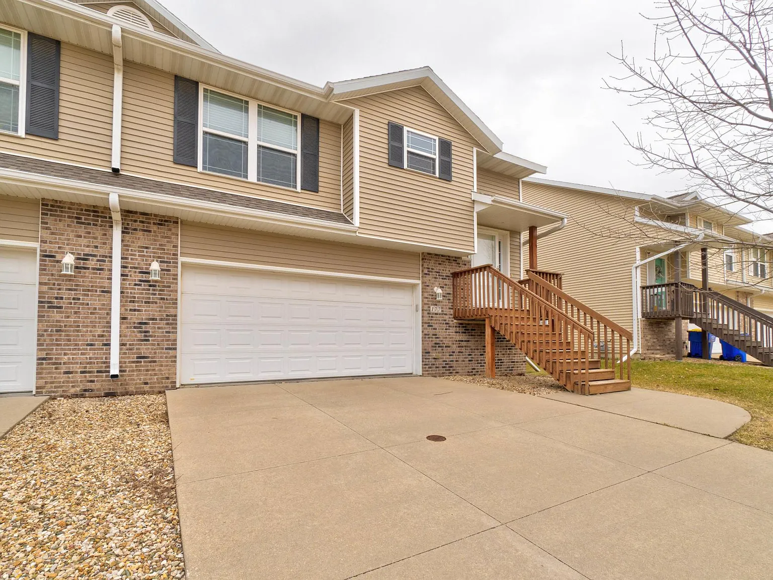 3 bed, 1610 sqft, $2,200 — Photo 3
