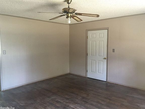 2nd image of 115 Bow Wood Ln
