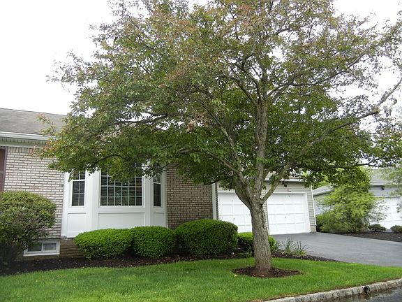 3rd image of 146 Brandywyne Dr #146