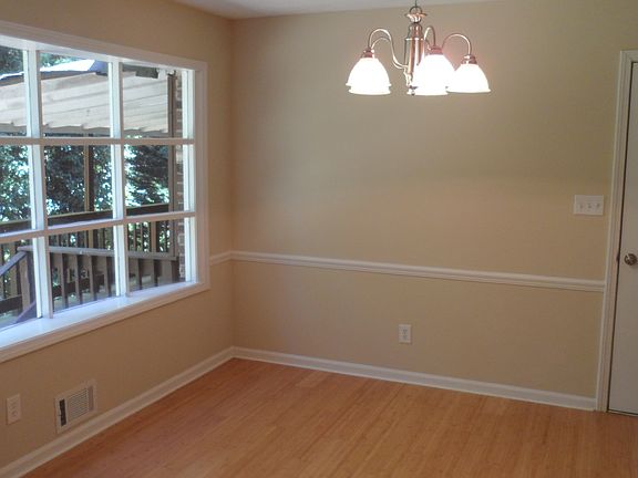 4th image of 168 Jousters Ln