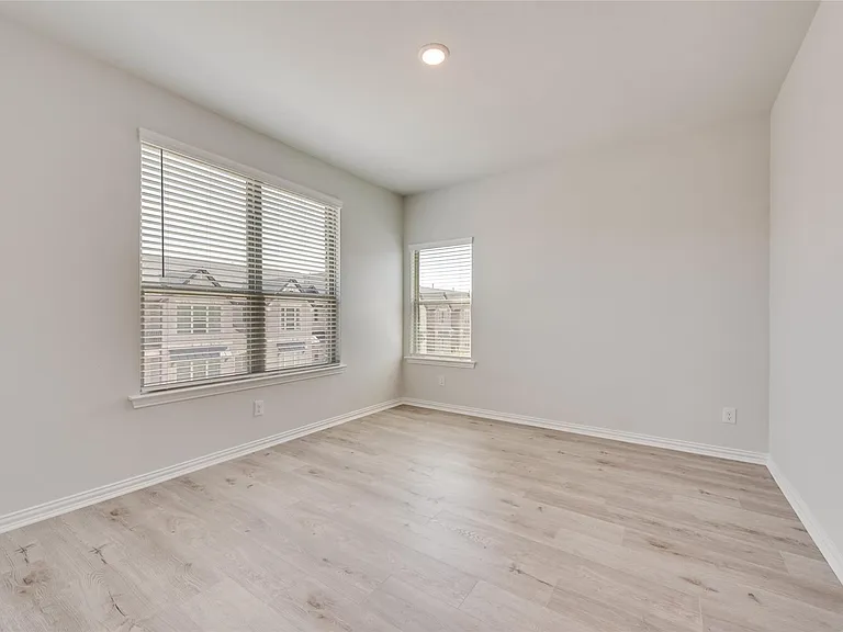8340 Challenger Ln — Photo 19