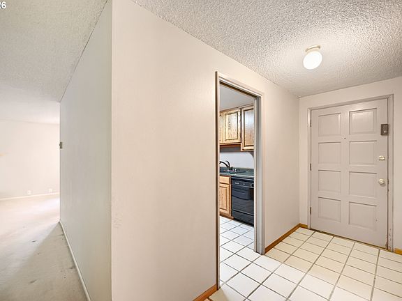 4th image of 132 Lynnbrook Dr