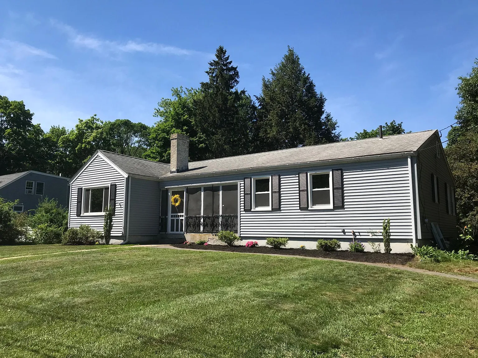 3 bed, 1.5 bath, 1514 sqft, $4,250 — Photo 3