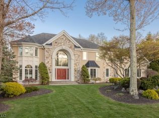 22 Gateshead Dr, Bridgewater, NJ 08807