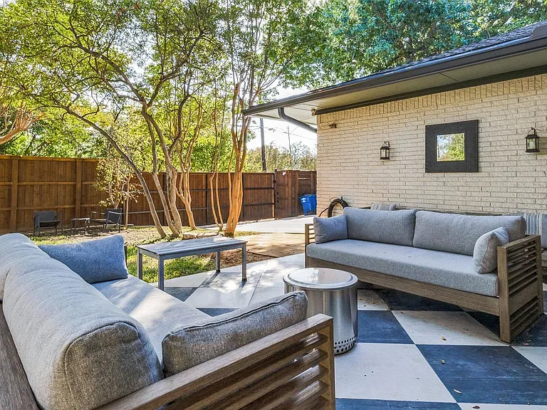 7350 Fieldgate Dr — Photo 26