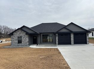 4825 Nolan Ln, Jefferson City, MO 65109