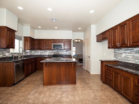 4th image of 6347 E 46th Ln