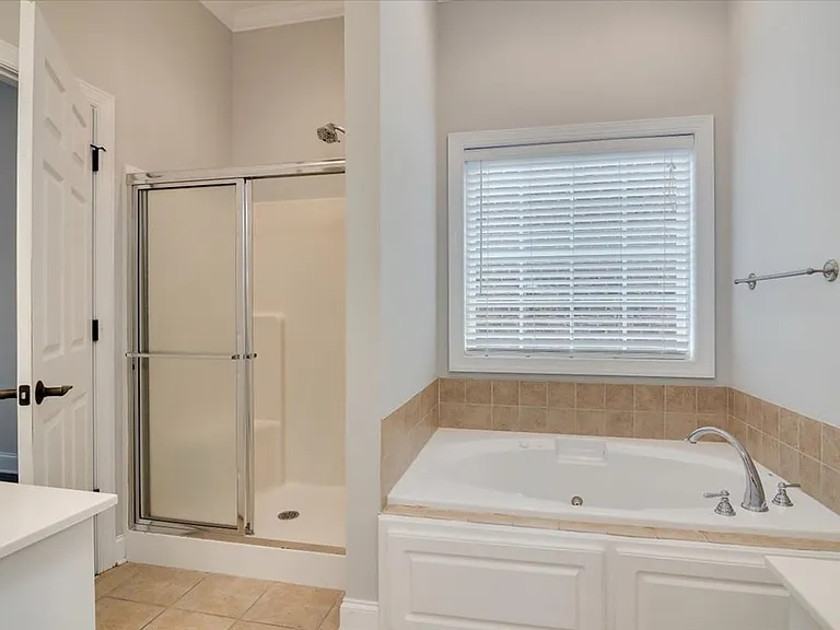 2507 Grier Cir — Photo 10