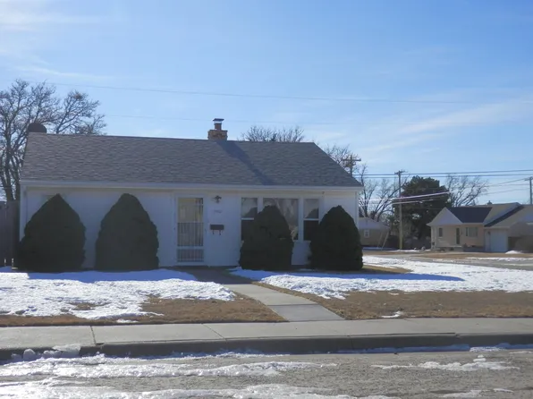 200 E 25th St, Hays, KS 67601