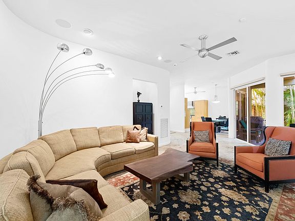 3rd image of 1701 E Broward Boulevard