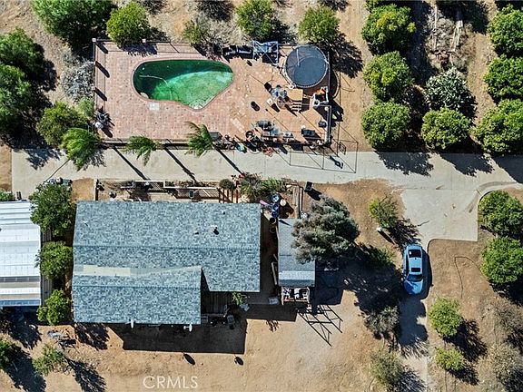 3rd image of 19541 Blue Sky Rd