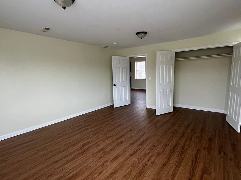 4300 Liberty Heights Ave #2D — Photo 10