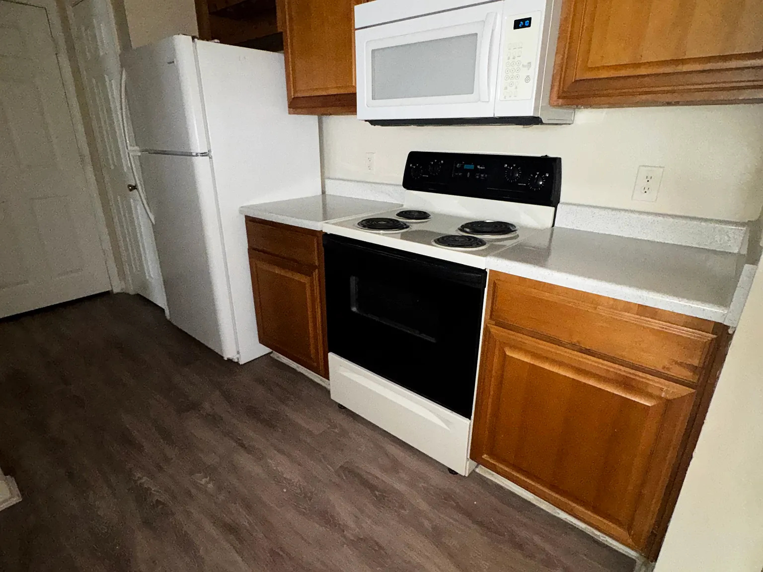 2 bed, 1205 sqft, $1,425 — Photo 3