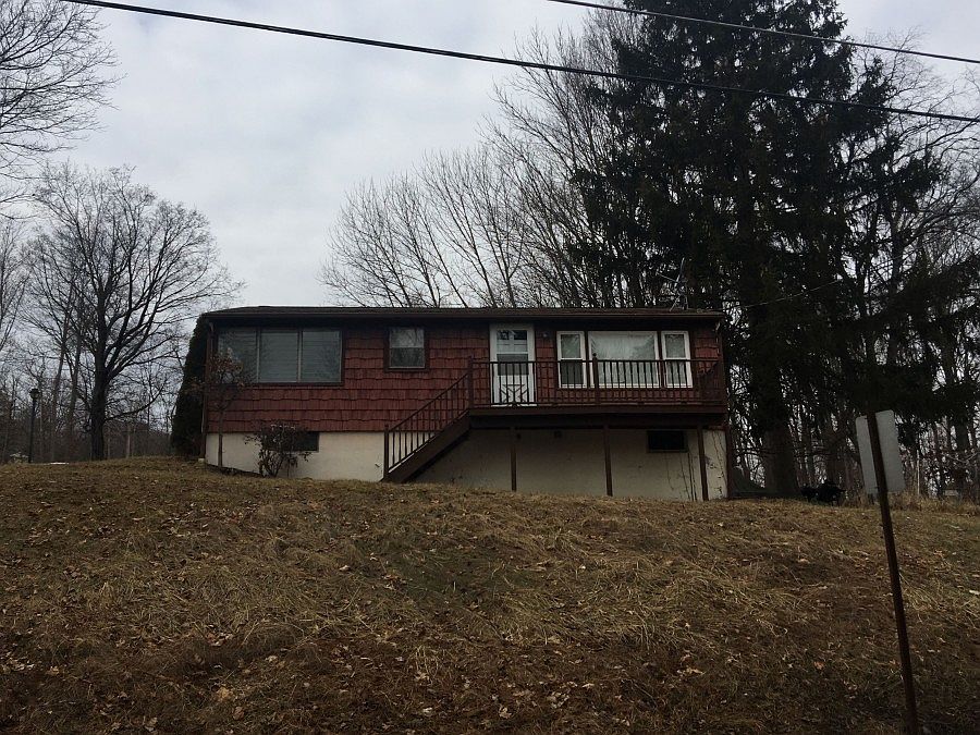 1st image of 34 S Shore Dr