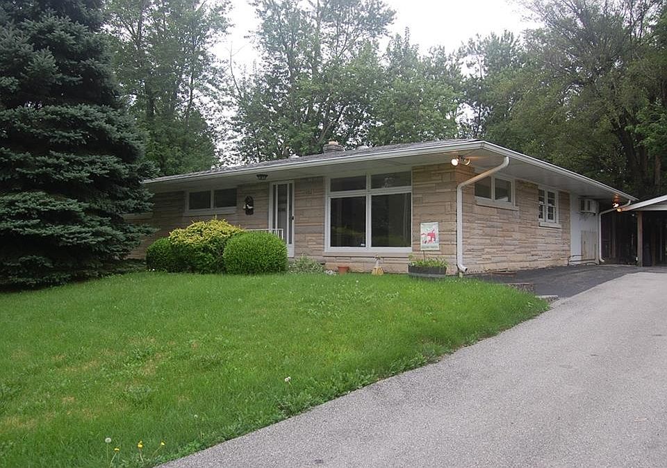 1st image of 1102 N Hathaway Dr