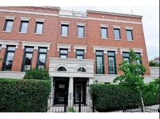 418 W Armitage Ave, Chicago, IL