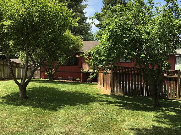 3rd image of 5064 Walnut Dr