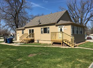 2232 E 24th St, Des Moines, IA 50317