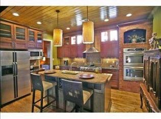 988 Russell Farms Rd, Collierville, TN 38017