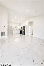 3rd image of 156 Carousel Ave