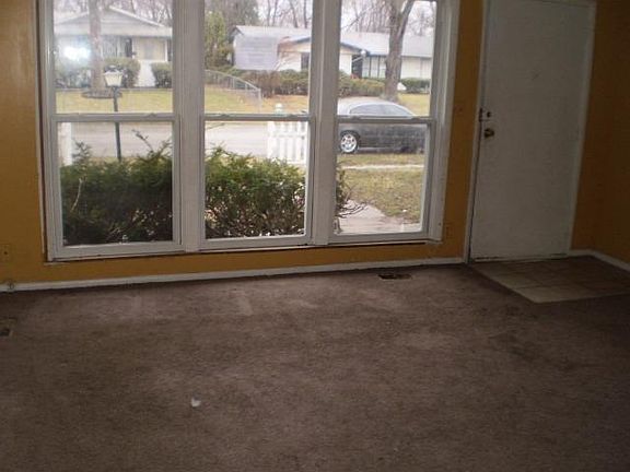 4th image of 3413 Ireland Dr