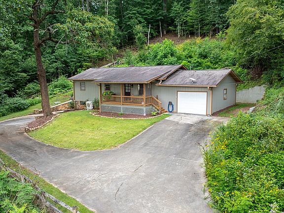 4th image of 95 Parkview Ln