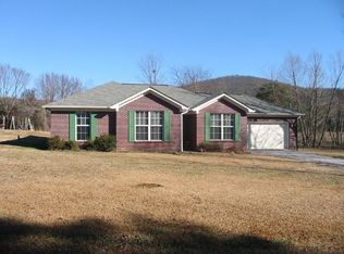 22 Blackground Rd, Laceys Spring, AL 35754