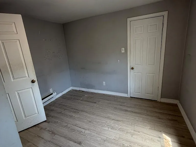 677 Durie St #4 — Photo 12