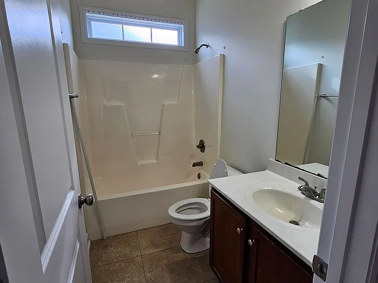 202 Winson Green Ln — Photo 14