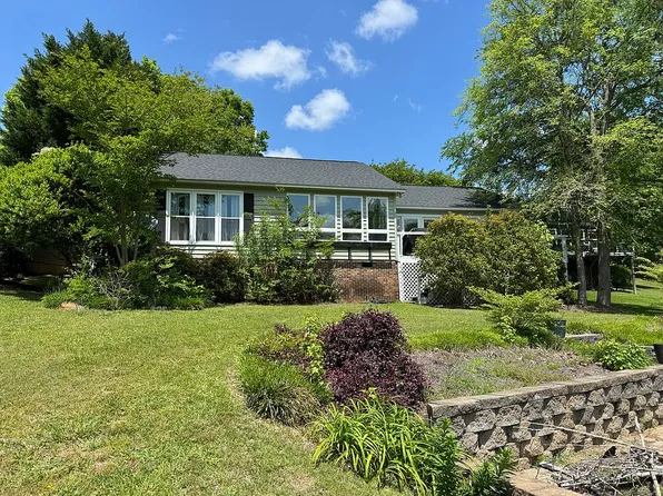 111 Topsail Dr, Waterloo, SC 29384