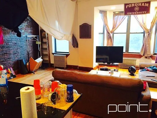 Rented by Point NYC | media 23