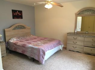 54 Point Of Woods Dr #54, Albany, NY 12203
