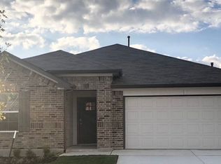 1325 Redwood St, Seguin, TX 78155