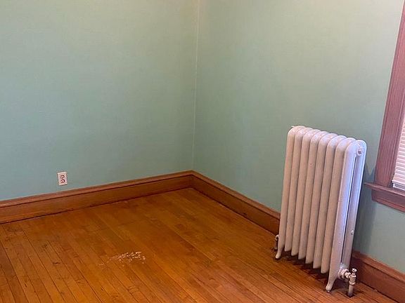 5th image of 2213 Harvey Ave