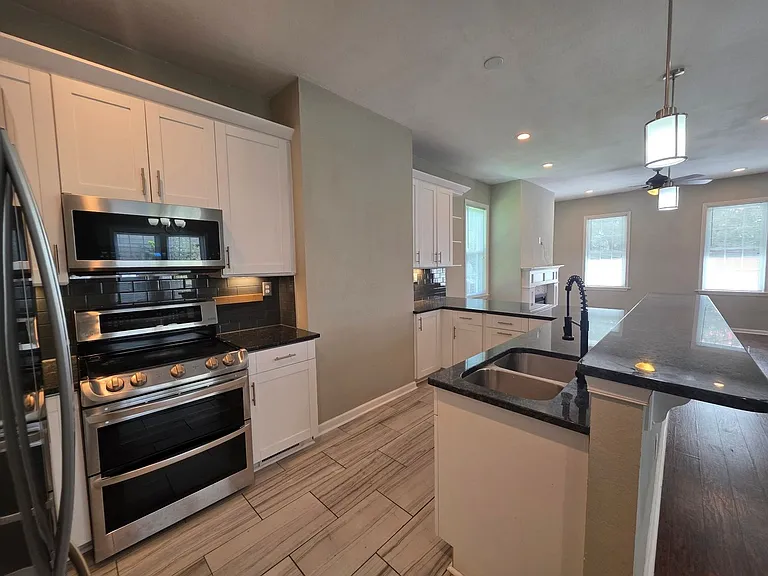212 Elm Ave — Photo 9