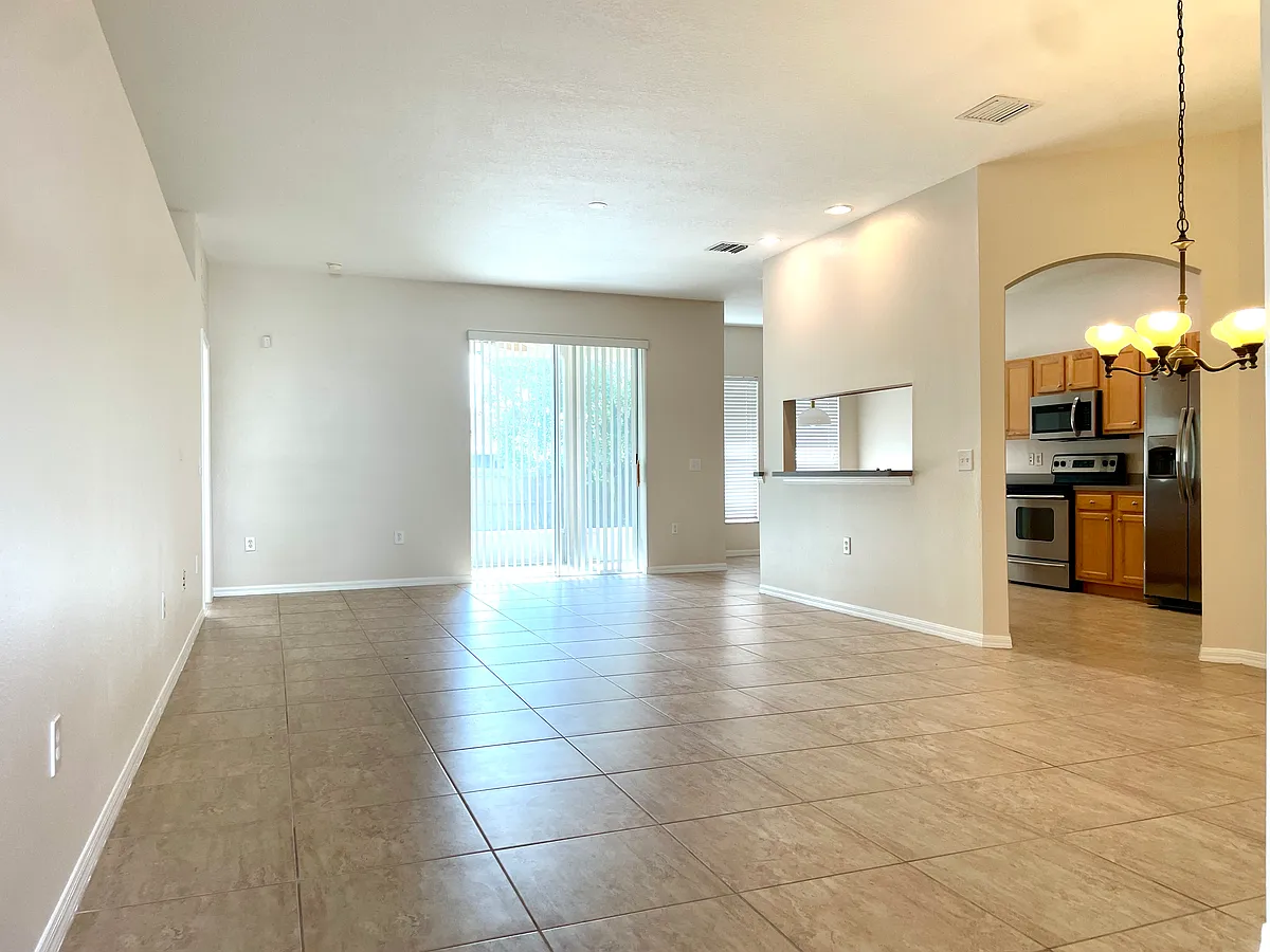 Building Photo - 24622 Portofino Dr
