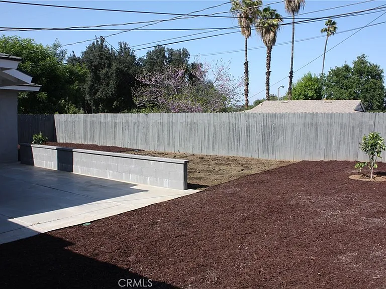 3035 Kathleen St — Photo 45